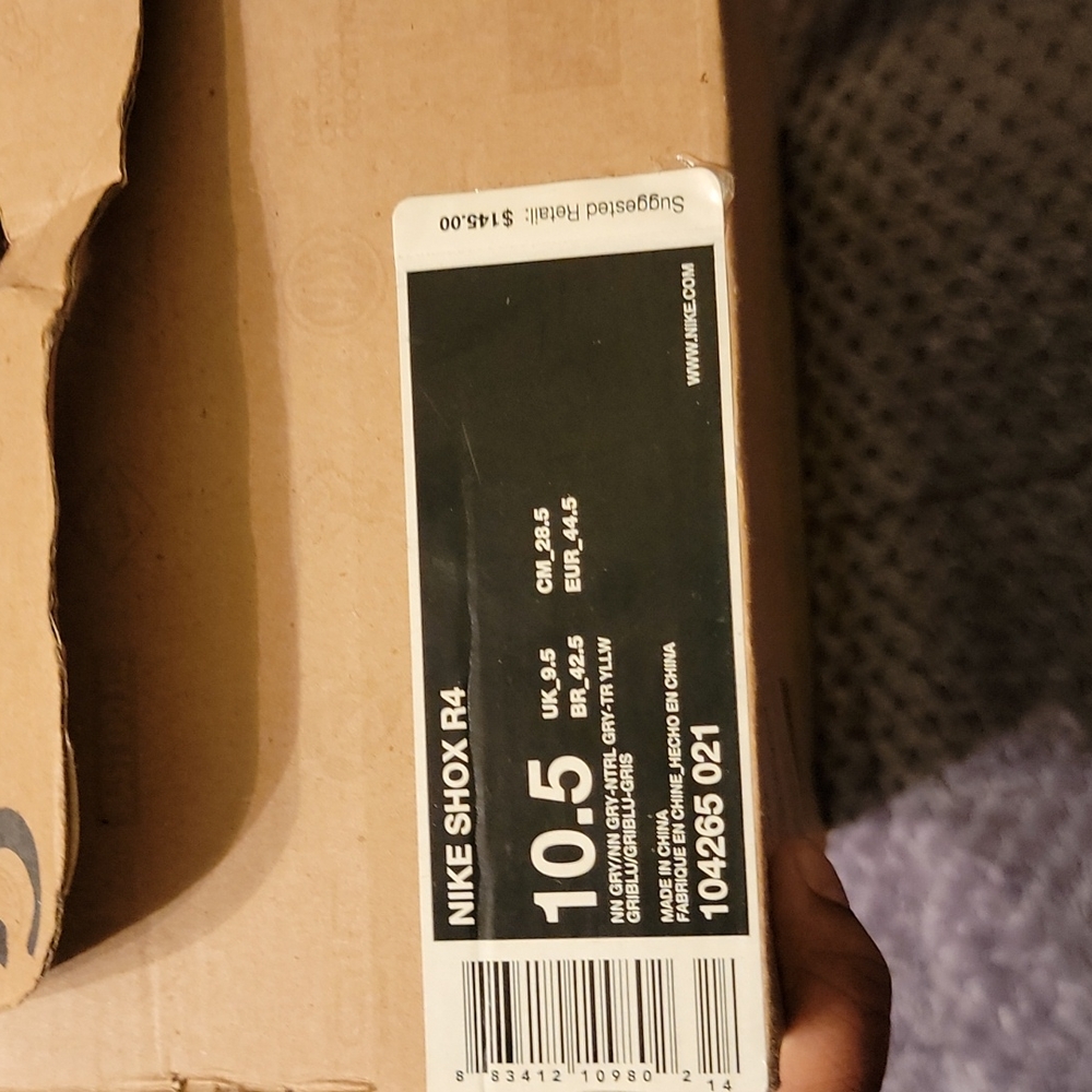 YELLOW AND GREY NIKE R4 SNEAKERS